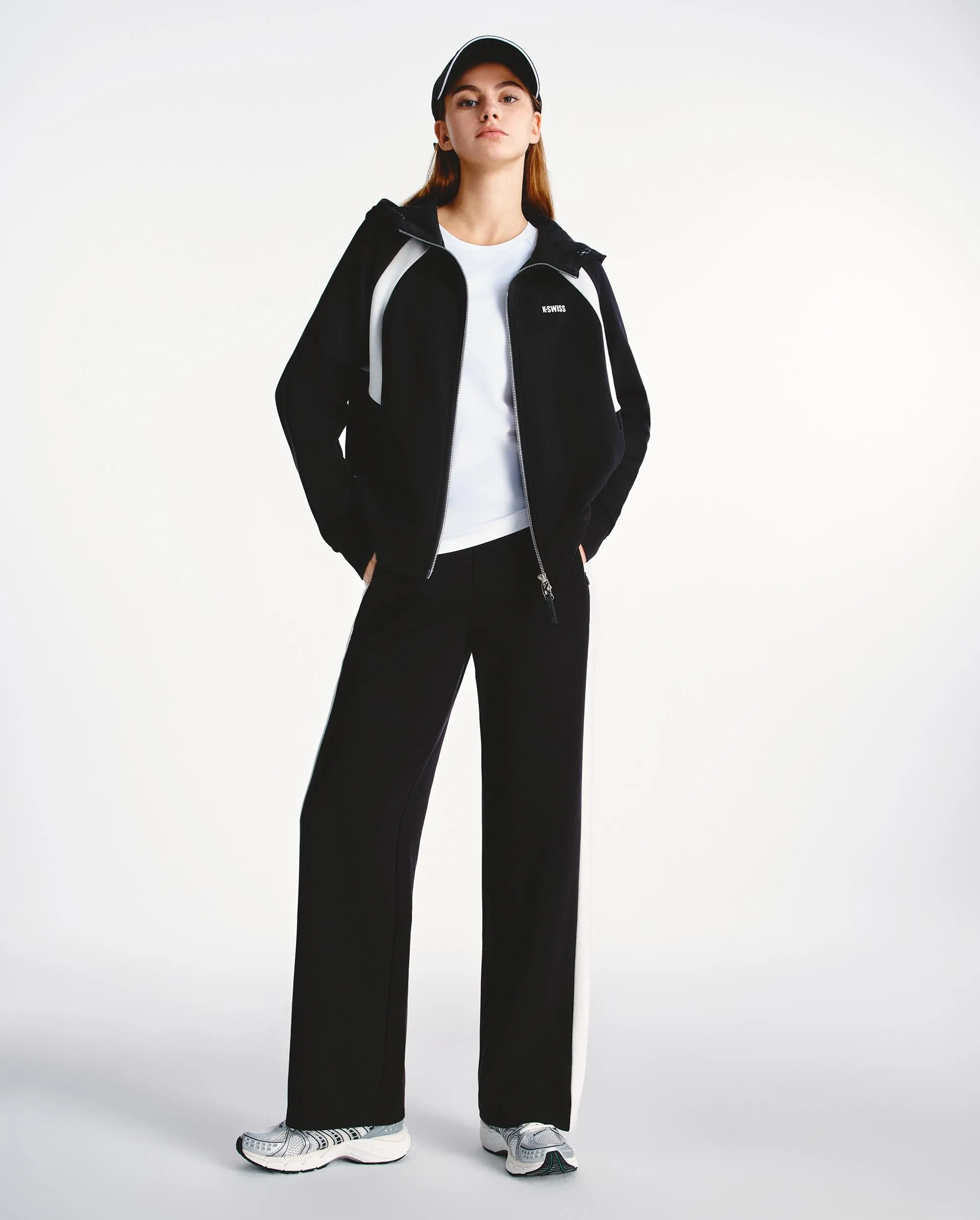 1911510-008 | WOMEN'S K-SWISS LOGO COLOR BLOCKS HOODED JACKET | BLACK